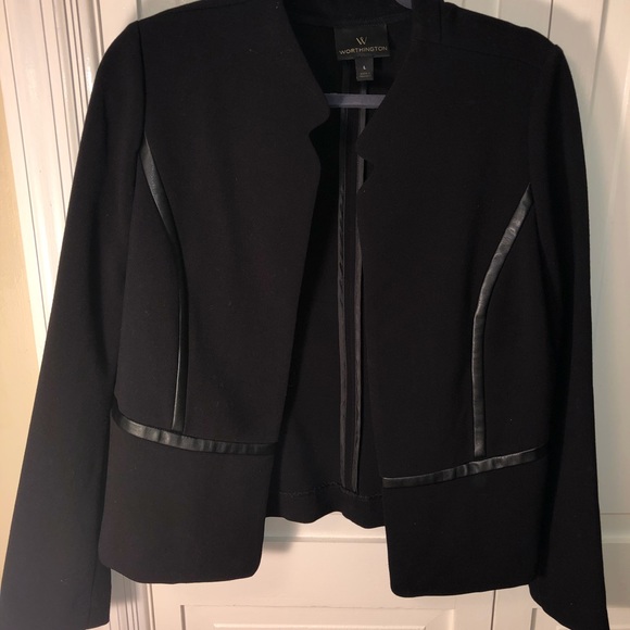 Black blazer - Picture 1 of 2